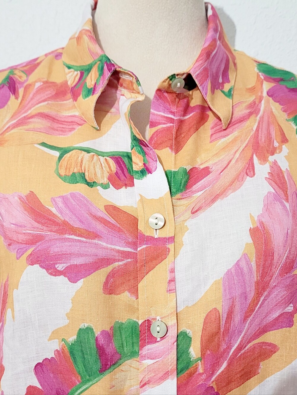 Chico’s 100% Linen Floral Button Front Blouse Women’s Size US 10 Pink Classic - Picture 3 of 11